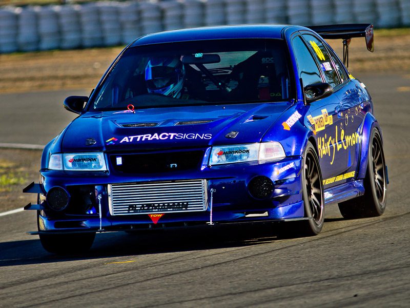 Plazmaman Mitsubishi Evo 7-9 RACE Swept Back Intercooler - gallery image 8