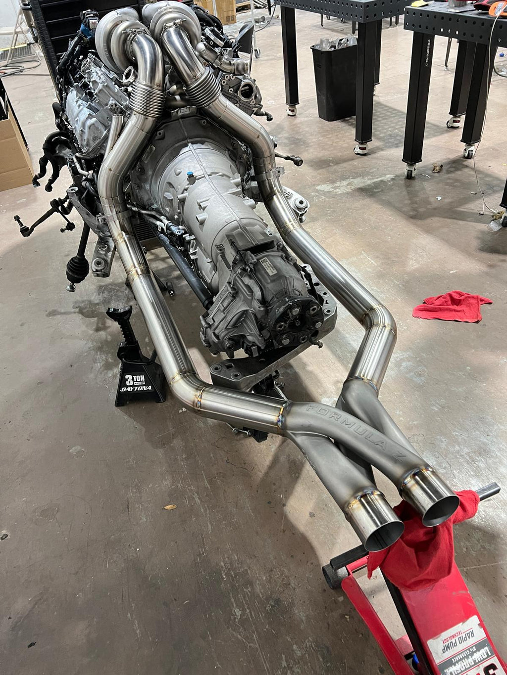 2000WHP capable BMW 4.4tt S63tu4 turbo system — clean supplier-origin gallery image 6